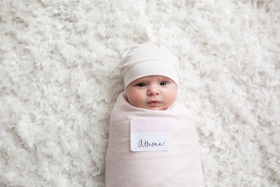 Lulujo Set aus Mtze, Swaddle, Fotosticker - Rose